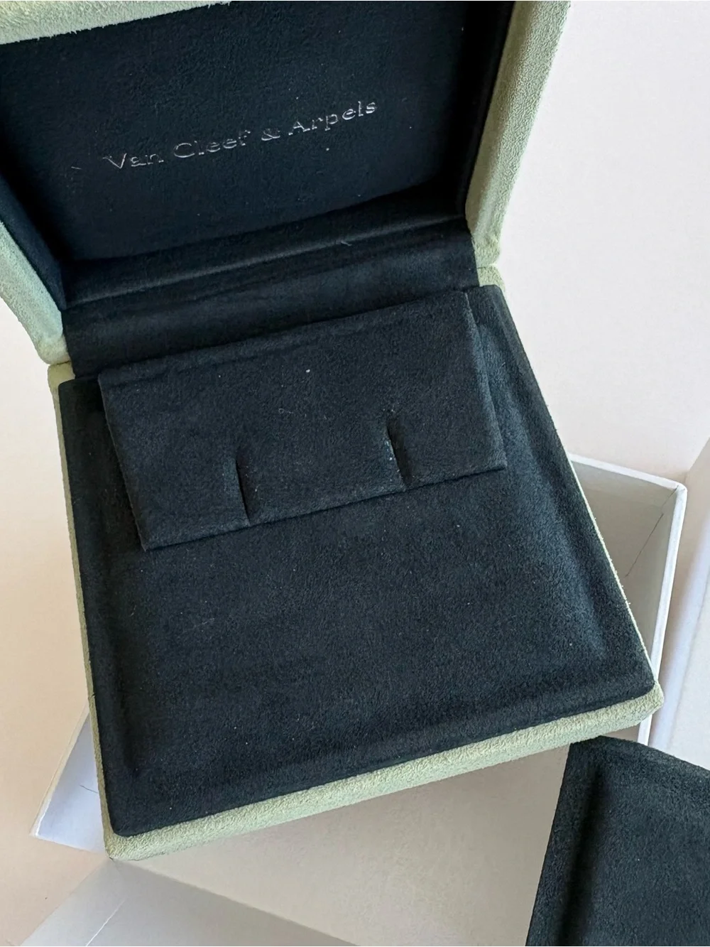 Van Cleef & Arpels Earrings Jewelry Box